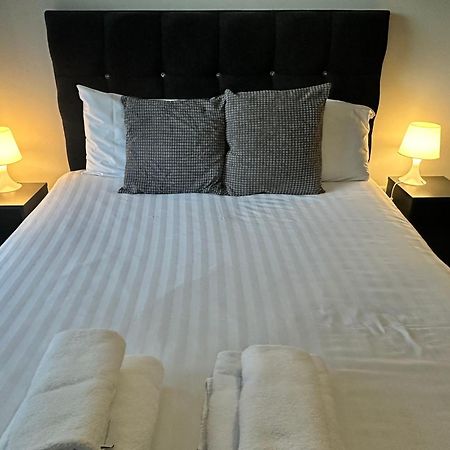 Obel Apartments By Beehosting เบลฟาสต์ ภายนอก รูปภาพ
