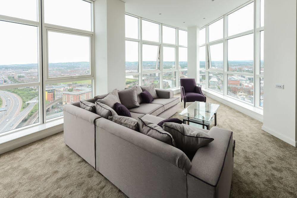 Obel Apartments By Beehosting เบลฟาสต์ ภายนอก รูปภาพ